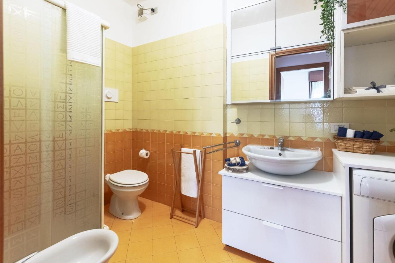 Ferienwohnung Casa Di Adele, Bilocale Con Wifi E Smart Tv Monza Exterior foto