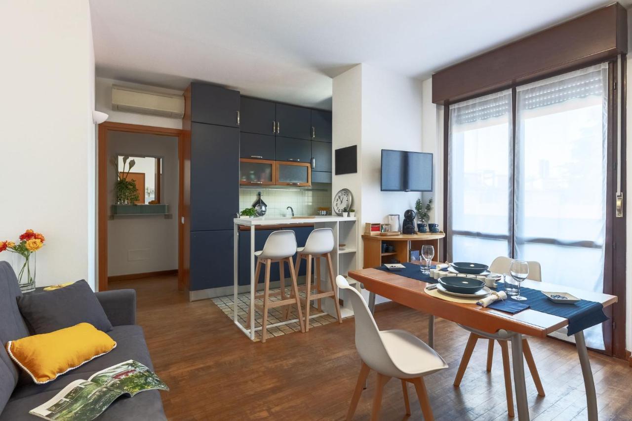 Ferienwohnung Casa Di Adele, Bilocale Con Wifi E Smart Tv Monza Exterior foto